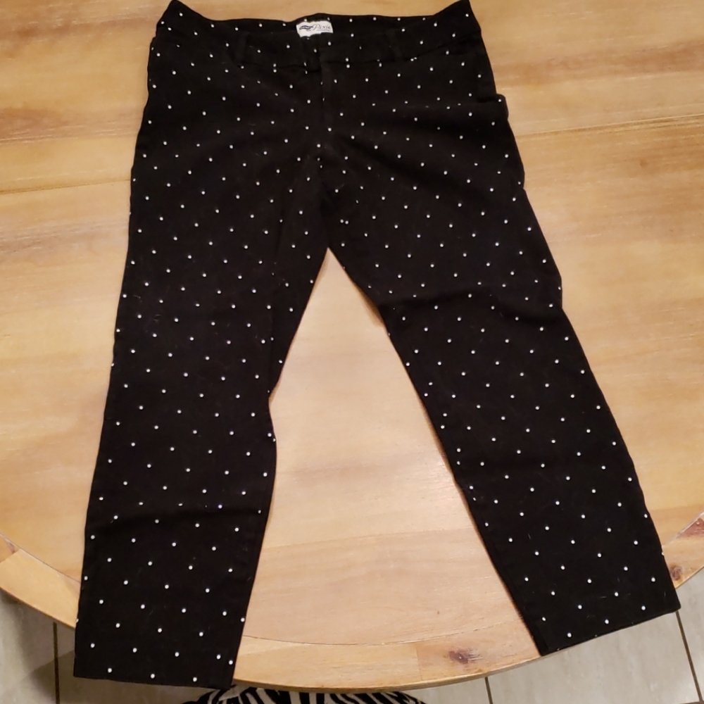 Polka dot capri